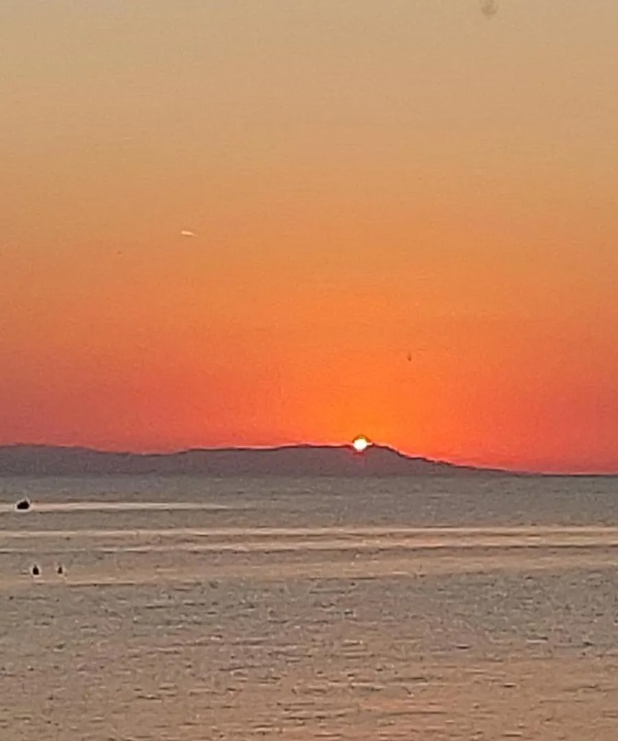 Iris Seafront Apartments Fourka